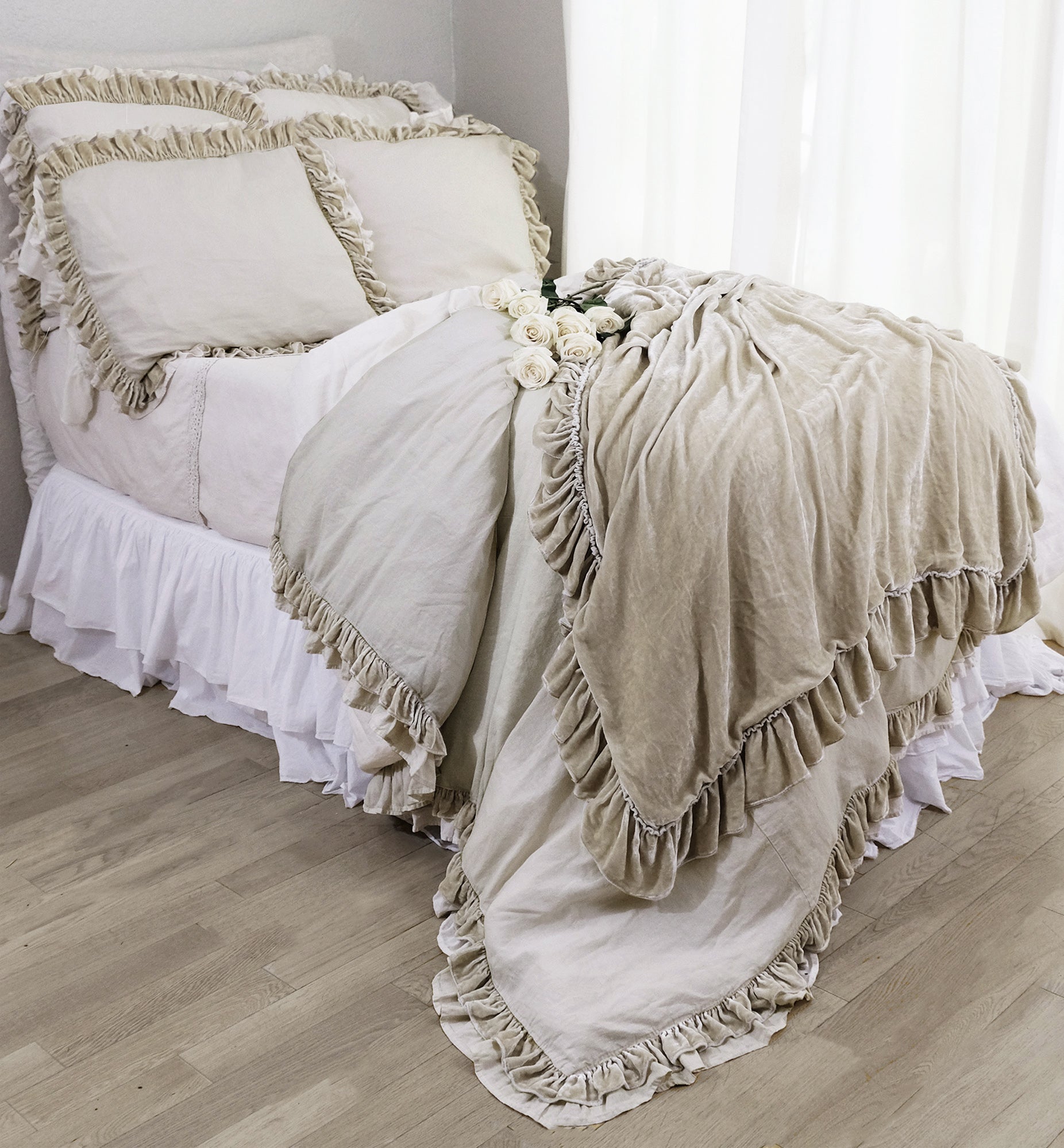 Montage Velvet Ruffle Linen Bed Champagne Linen Salvage Et Cie