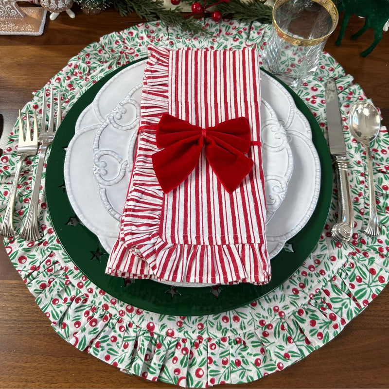 Mistletoe & Bows Quilted Ruffle Placemat - Set of 4