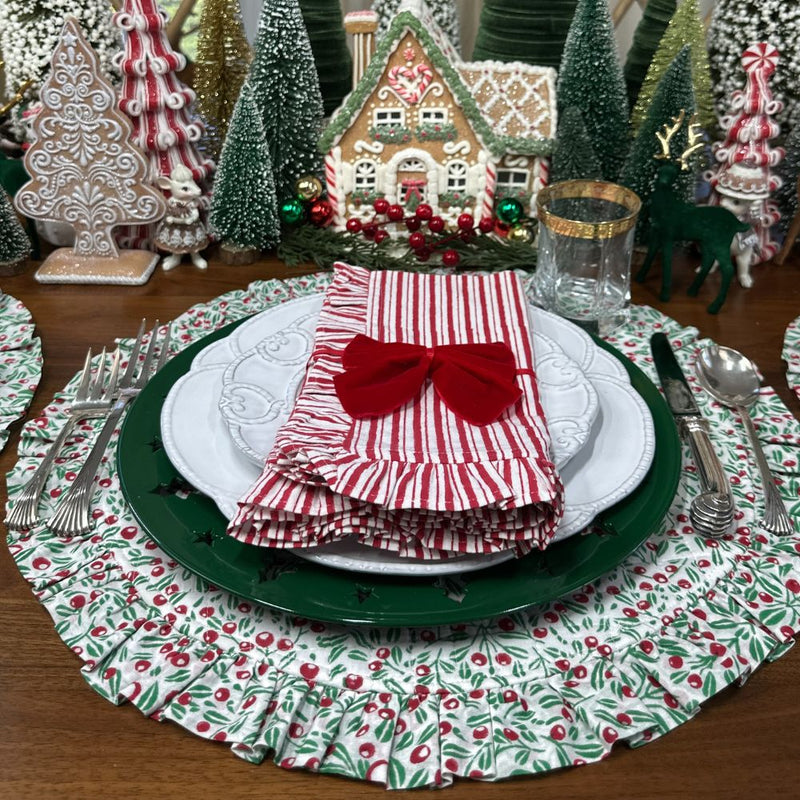 Mistletoe & Bows Quilted Ruffle Placemat - Set of 4