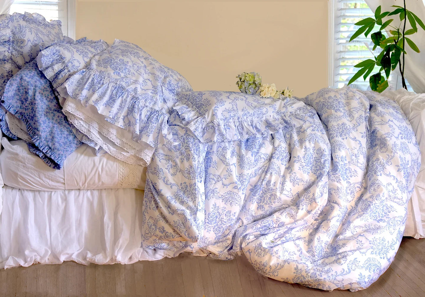 Trellis Damask Bedding - Teacup Blue – Linen Salvage Et Cie